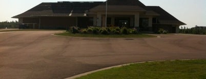 Royal Oaks Golf Club is one of Tempat yang Disukai Mustafa.