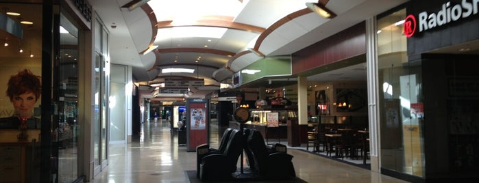 Westfield Annapolis Mall is one of Tempat yang Disukai Johnika.