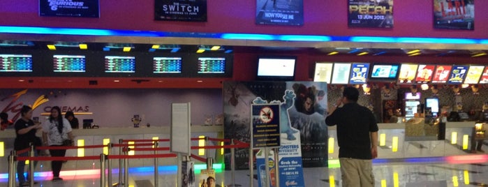 TGV Cinemas is one of สถานที่ที่ Kelvin ถูกใจ.