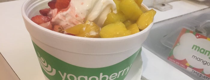 Yogoberry is one of Lugares para comer.
