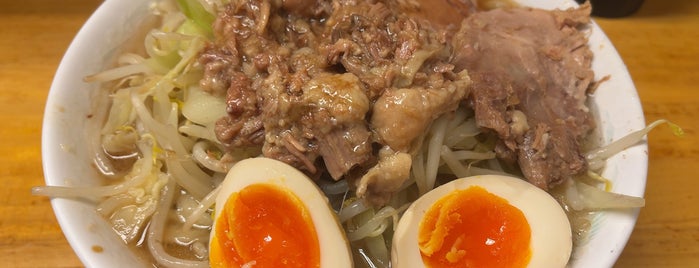 Ramen Jiro is one of 行ったことがあるラーメン屋.