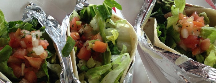 NORTH SHORE TACOS is one of Ross : понравившиеся места.