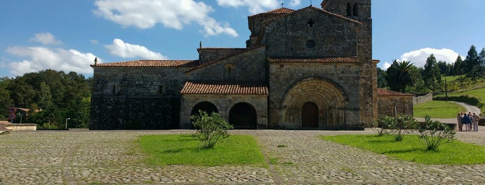 Colegiata de Castañeda is one of De turismo por Cantabria.