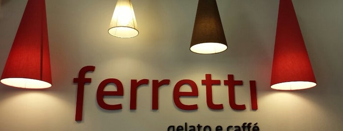 Ferretti gelato e café is one of Comprar menjar BCN.