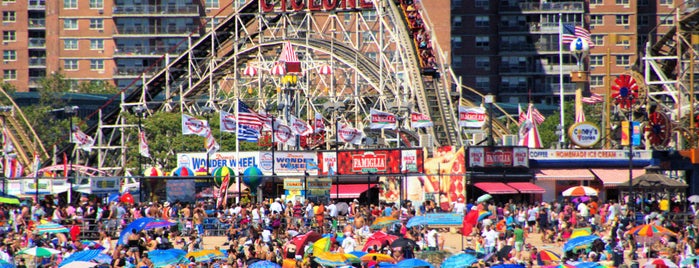 Coney Island Beach & Boardwalk is one of New York 2018.