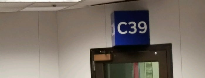 Gate C39 is one of US-Airport-DFW-1.