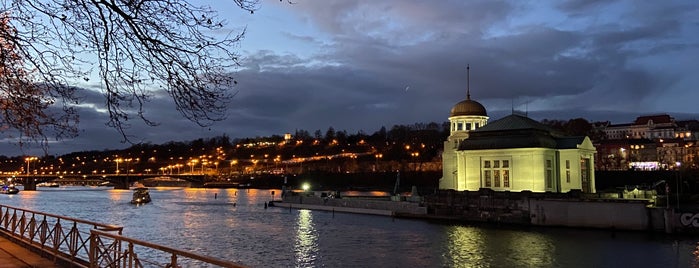 Czech Boat is one of Posti che sono piaciuti a Nikos.