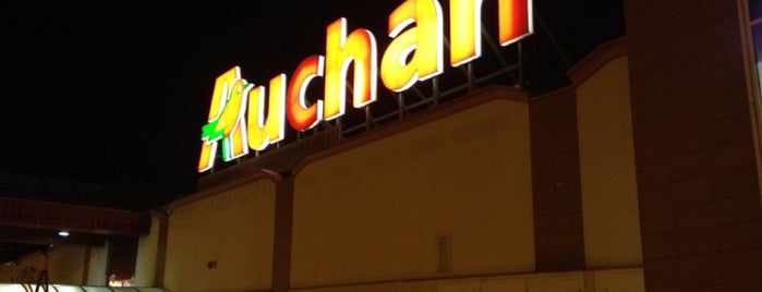 Auchan is one of Lieux qui ont plu à Mauro.