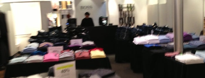 Hugo Boss is one of Tempat yang Disukai Pedro.