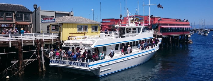 Old Fisherman's Wharf is one of Sada'nın Beğendiği Mekanlar.