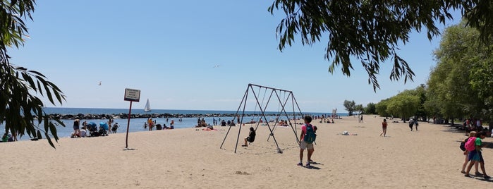 Centre Island Beach is one of Carlさんのお気に入りスポット.