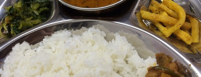 Purja Dining is one of カレーは別腹.