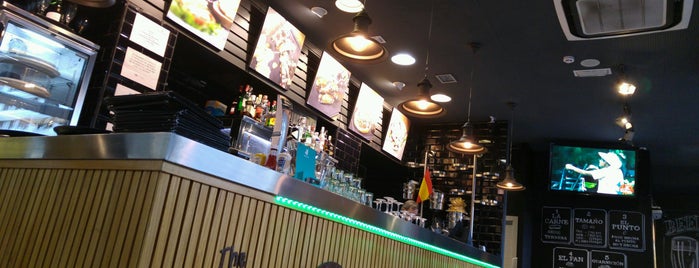 The Burger Lobby Corazon de Maria is one of Lieux qui ont plu à Carlos.