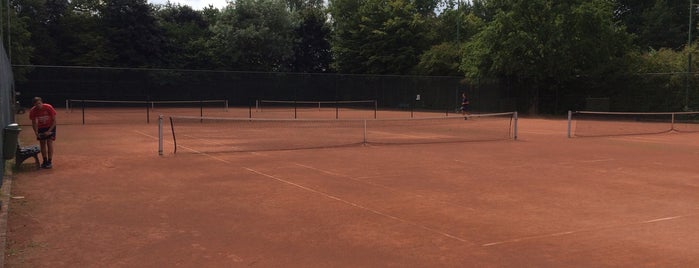 Tennis- en squashcomplex is one of Delta Lloyd.