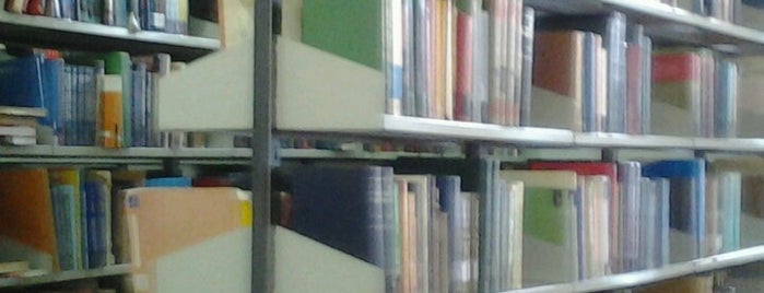 Chiromo Campus Library is one of Kama kawa.