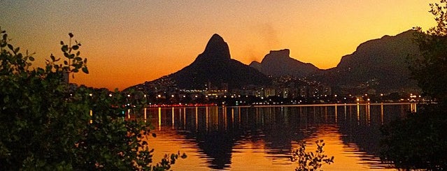 Parque Lagoa Rodrigo de Freitas is one of #StefanieCaio Favourites in Rio.