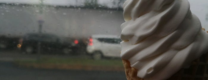 Daddy's Dairy Ice Cream is one of Places to eat.