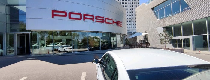 Porsche Doğuş Oto Çankaya is one of สถานที่ที่ Ferdi Doğu ถูกใจ.