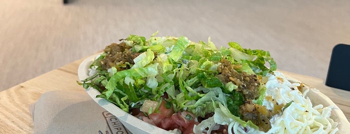 Chipotle Mexican Grill is one of NYC Vegan.
