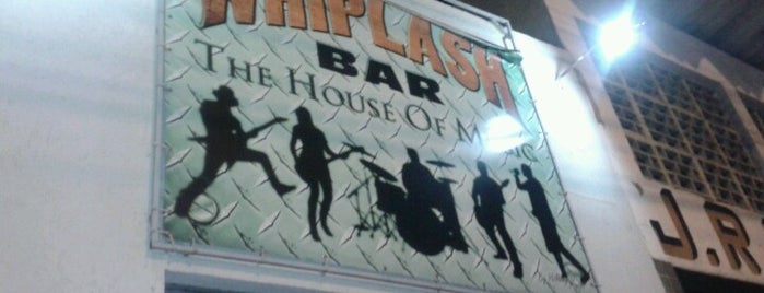 Whiplash Bar is one of Quer beber?.