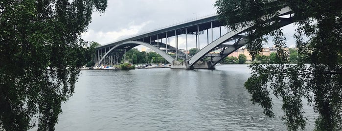 Västerbron is one of SWE.