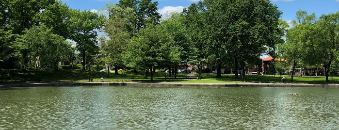 Bowne Park Pond is one of NY Greater Outdoor & Swimies.