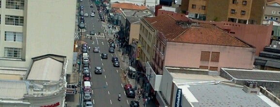 Rua Assis Figueiredo is one of Lugares favoritos de Rodrigo.