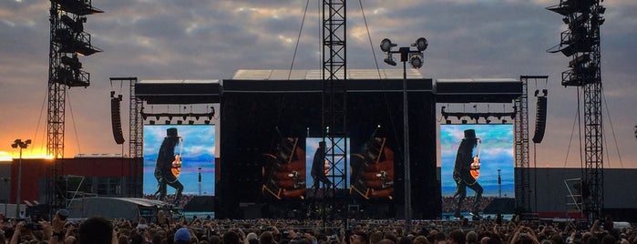 Guns N' Roses Not In This Lifetime Tour 2017 is one of Radoslav : понравившиеся места.