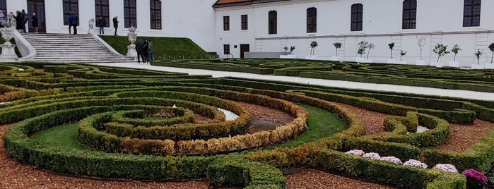 Baroková záhrada is one of Lieux qui ont plu à Lutzka.