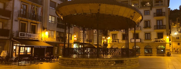 Musika Plaza Zarautz is one of País Vasco.