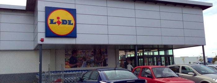 Lidl is one of s'Arenal.