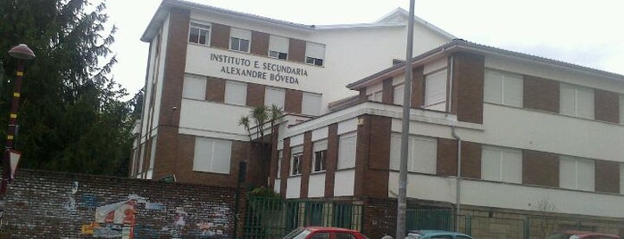 I.E.S. Alexandre Bóveda is one of Universidades y +.