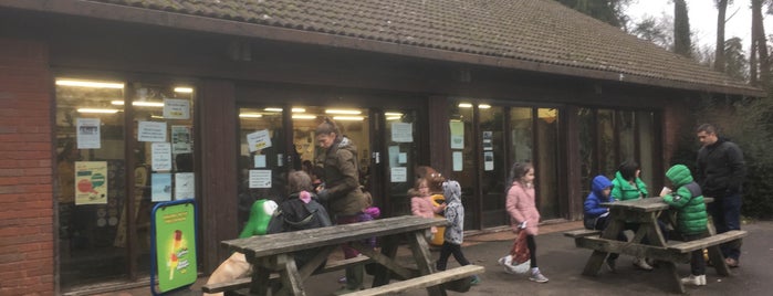Lickey Hills Visitor Centre is one of Elliott’s Liked Places.