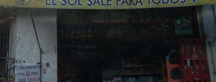 Tienda El Sol Sale Para Todos is one of สถานที่ที่ Maria Isabel ถูกใจ.