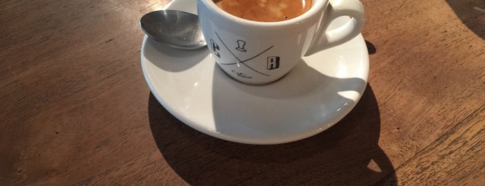 Crematology Coffee Roasters is one of Posti che sono piaciuti a angeline.