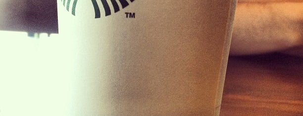 Starbucks is one of Locais curtidos por Kurt.
