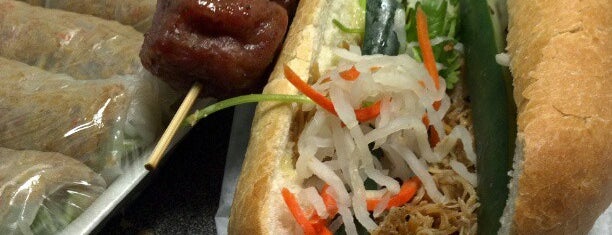Banh Mi & Che Cali is one of Ronさんのお気に入りスポット.