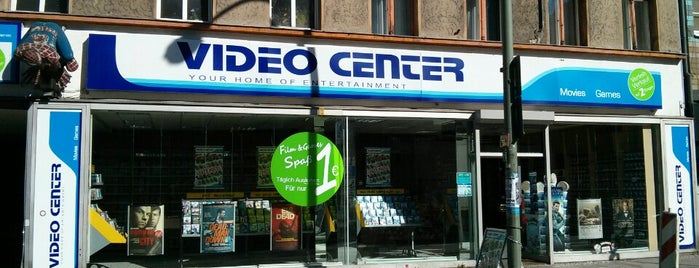 Video Center is one of Tempat yang Disukai Lennart.