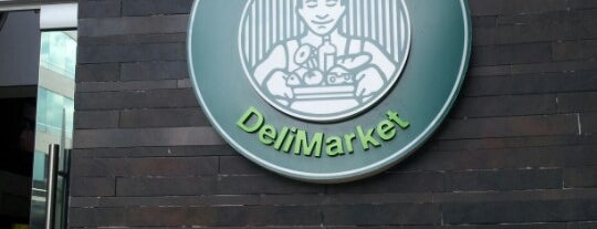 The Grocery DeliMarket is one of Restaurantes Medellin 2.