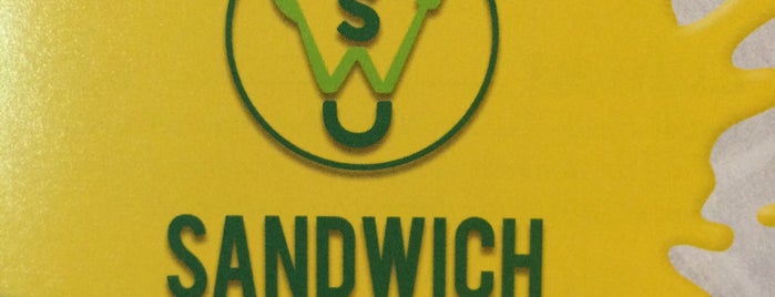 Sandwich Club is one of Lieux qui ont plu à Altuğ.