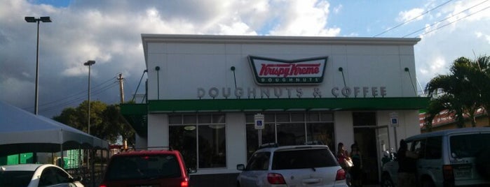 Krispy Kreme is one of Lugares favoritos de Noah.