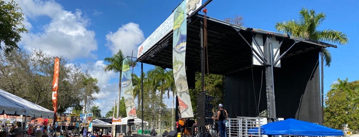 Mizner Park Amphitheater is one of Miami Weekend to visit.