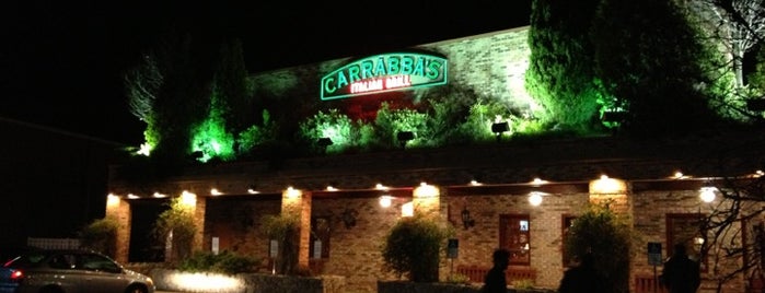 Carrabba's Italian Grill is one of Kristin : понравившиеся места.