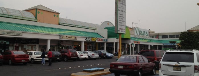 Plaza San Mateo is one of DE PASEO.