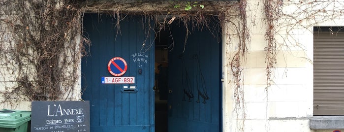 L'Annexe is one of craftbeer in brussels.