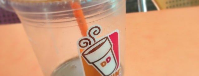 Dunkin' Donuts is one of Dunkin' Donuts BALI.