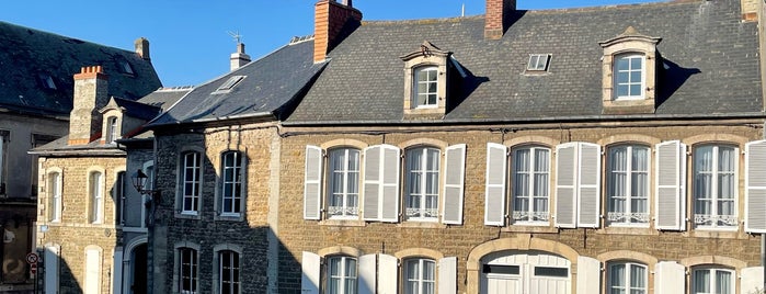 Boulogne-sur-Mer is one of Posti che sono piaciuti a Jean-François.