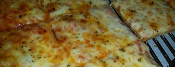 Aurelio's Pizza - Hammond is one of Tempat yang Disukai Joey.