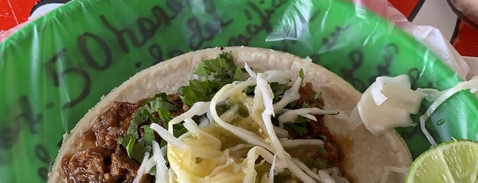 Tacos Sonora is one of A donde ir en Gdl.