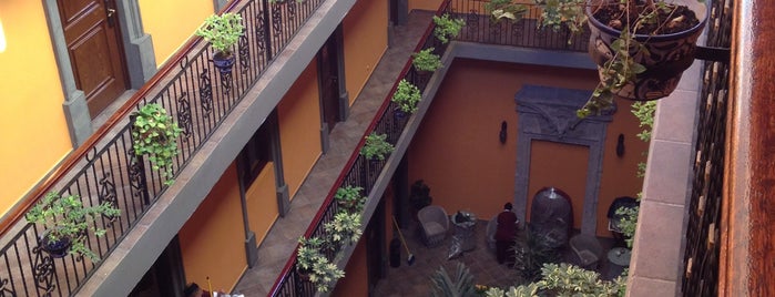 Hotel Morales is one of para visitar GDL.